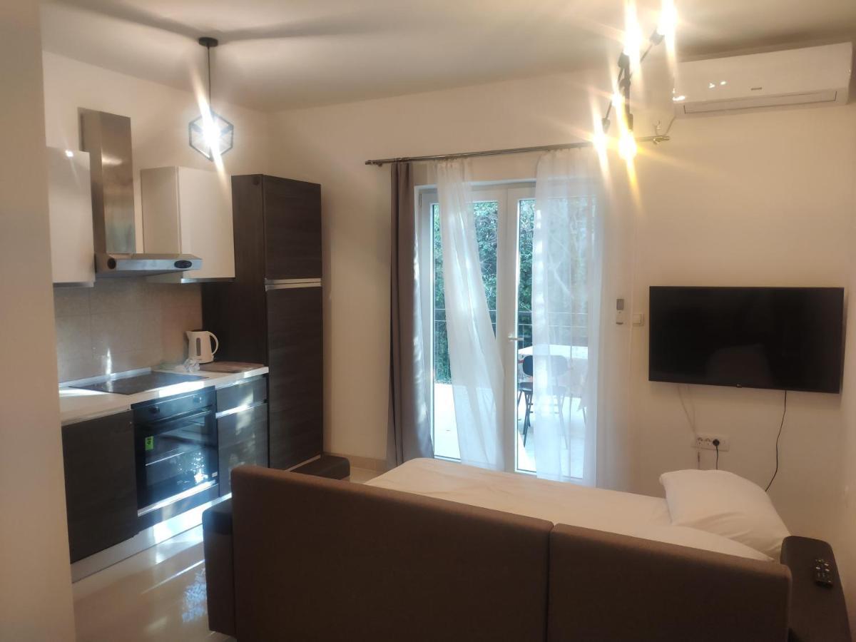 Apartment Tome Биоград-на-Мору Экстерьер фото